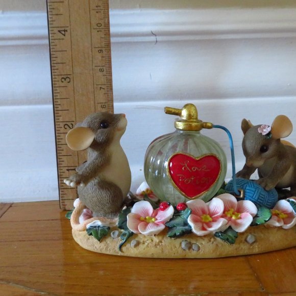 These are charming tails mice made by Fitz Floyd. - Picture 4 of 9